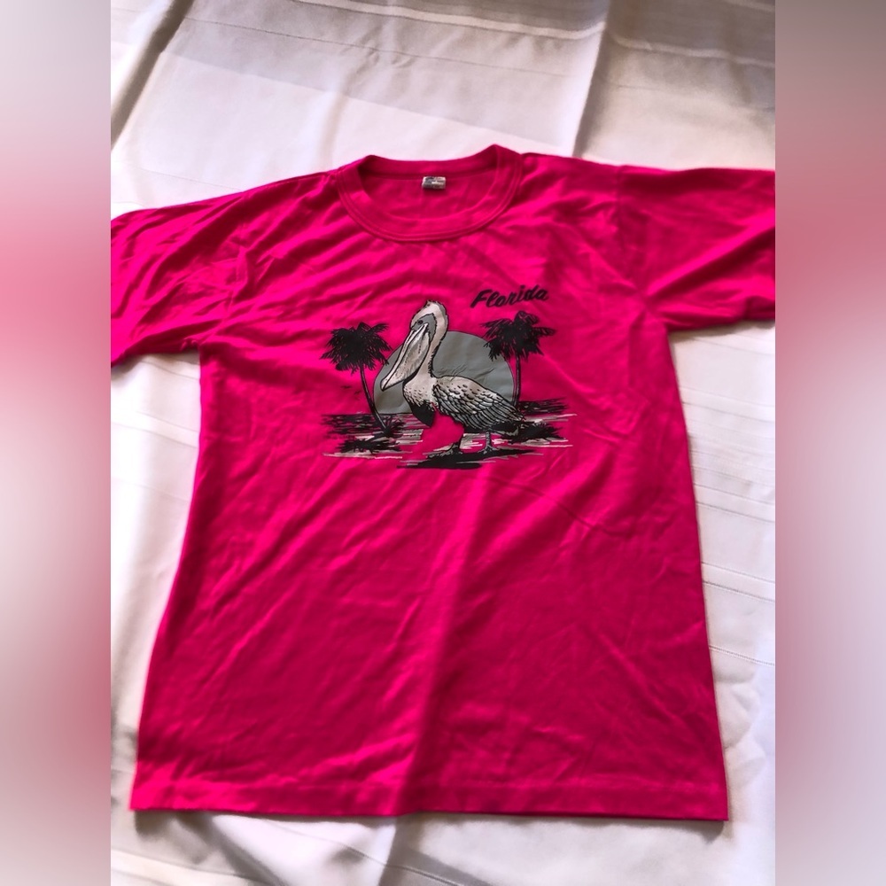 Vtg 70s Hot Pink Florida Pelican Graphic Tee